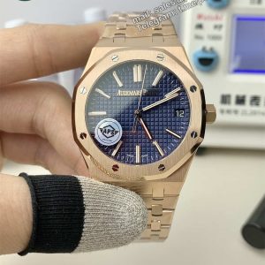 APS Factory AP 15510OR 1320OR 03 Replica – Royal Oak 41mm Rose Gold Blue Dial 4302 Integrated Movement
