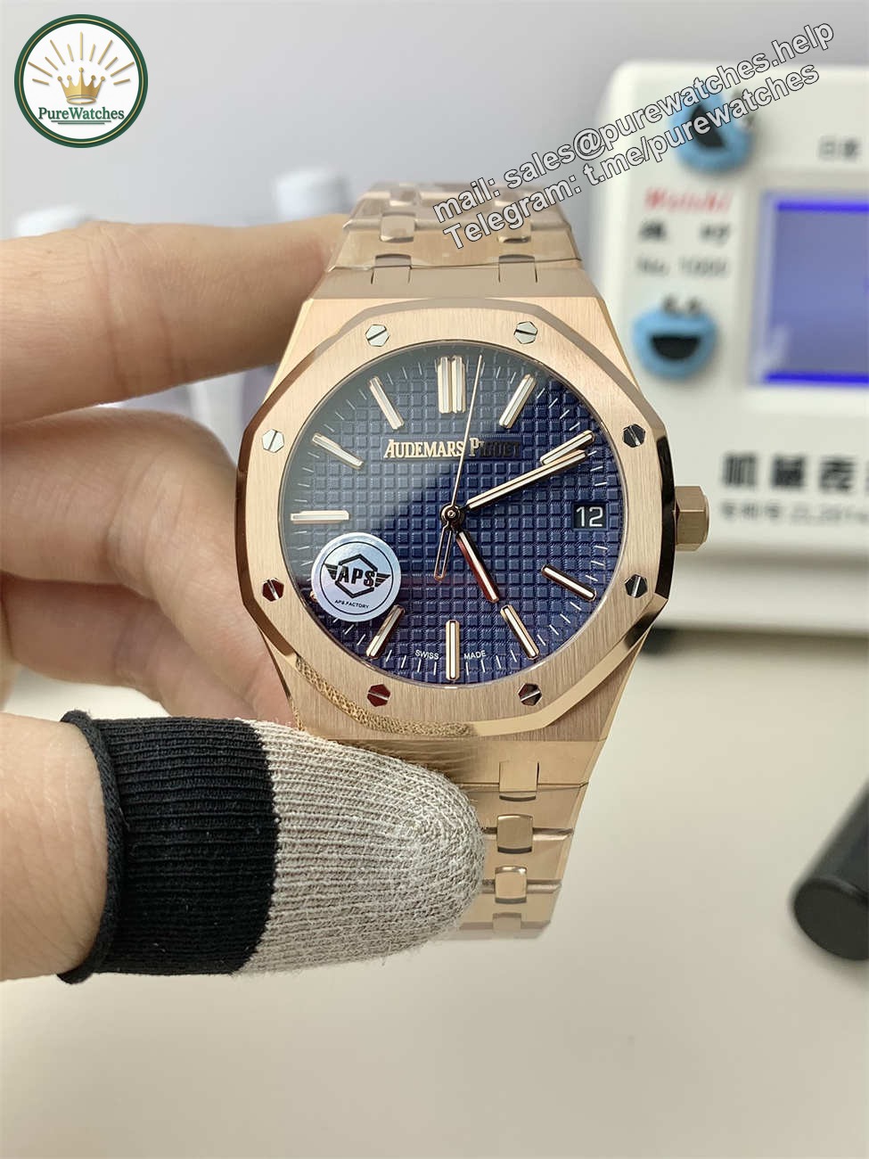 APS Factory AP 15510OR 1320OR 03 Replica – Royal Oak 41mm Rose Gold Blue Dial 4302 Integrated Movement