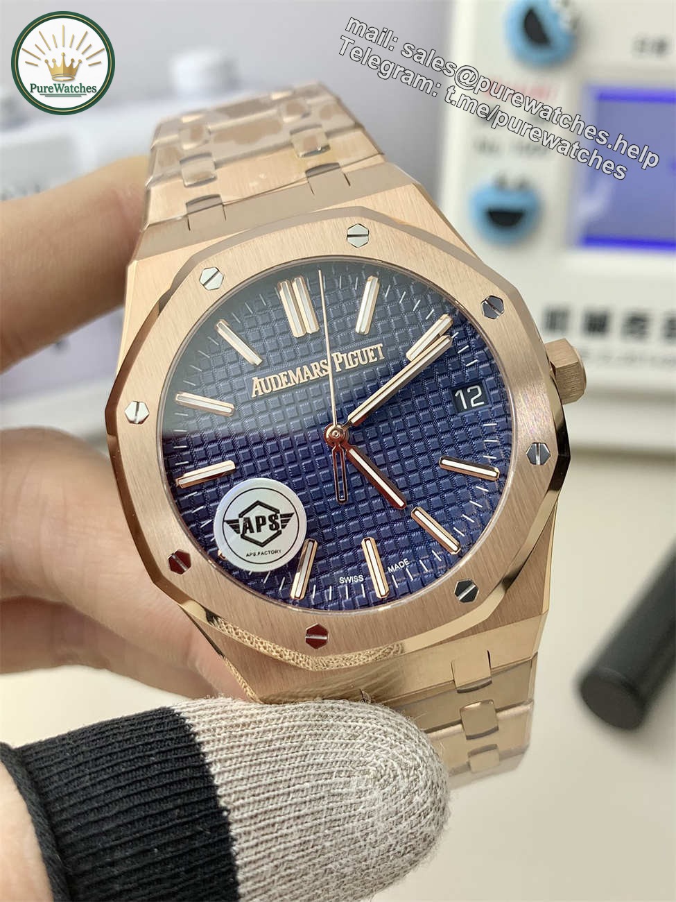 APS Factory AP 15510OR 1320OR 03 Replica – Royal Oak 41mm Rose Gold Blue Dial 4302 Integrated Movement - Image 3