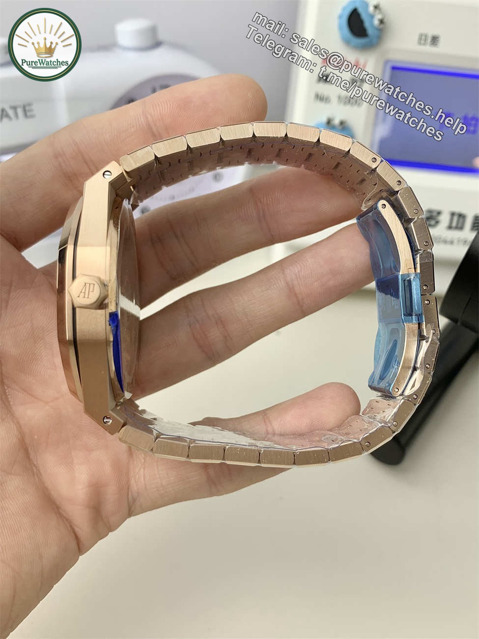 APS Factory AP 15510OR 1320OR 03 Replica – Royal Oak 41mm Rose Gold Blue Dial 4302 Integrated Movement - Image 4