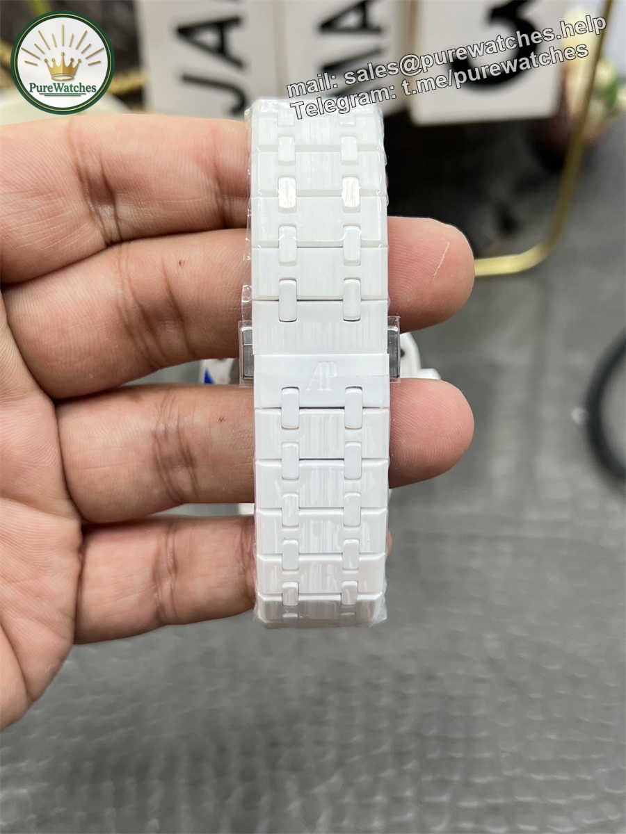 Audemars Piguet 15500 Replica White Ceramic Mod by APS Factory – Full Custom Edition Review (2025) - Image 7