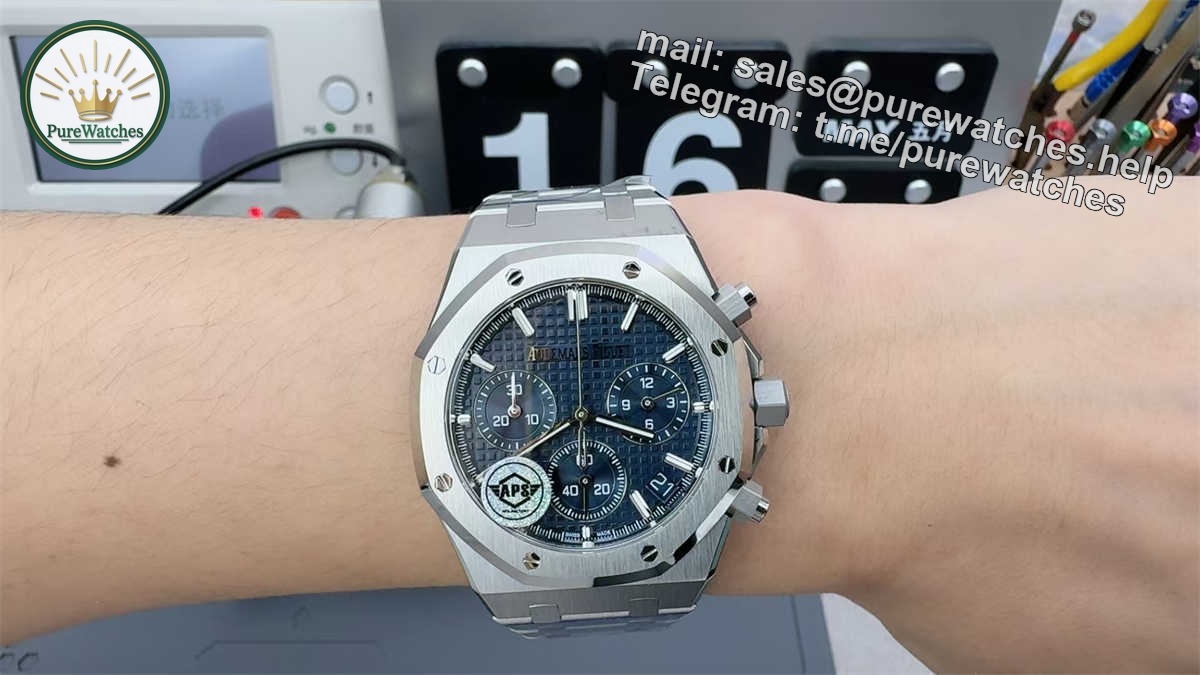 Audemars Piguet 26240ST Silver Dial Replica �C APS Royal Oak 41mm Chronograph - Image 4