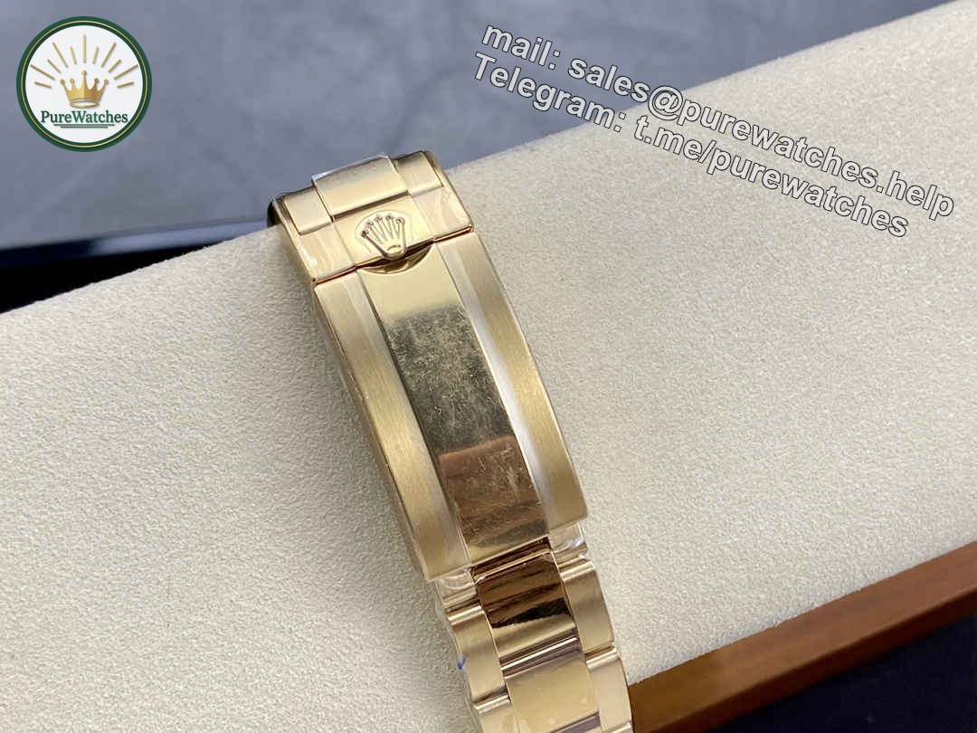 Clean Factory Rolex Submariner 126618LB – 41mm Full Gold Blue Submariner Replica - Image 8