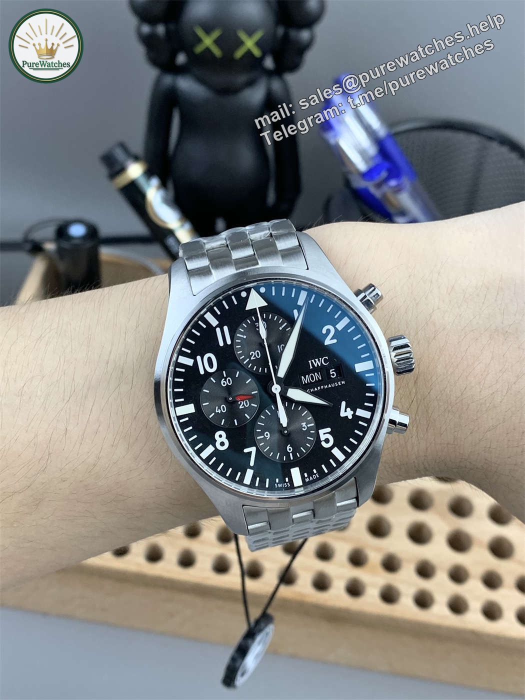 IWC Pilot IW377710 Replica – 43mm Black Dial Steel Chronograph - Image 2
