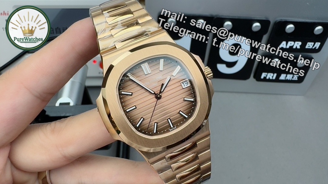 Patek Philippe 5711R Replica – 3K Factory Rose Gold Nautilus with Champagne Gold Dial - Image 3