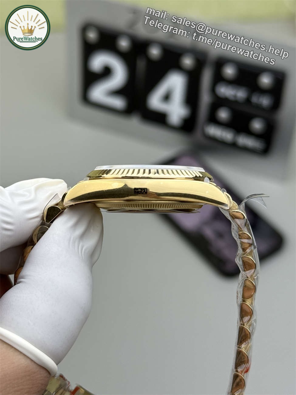 Rolex Day-Date 36 Green Roman Replica (QF Factory) – 158g Tungsten Gold - Image 4