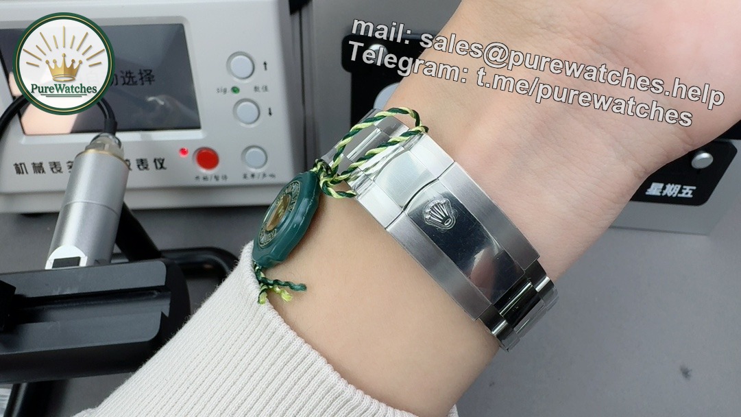 ZF Factory Rolex Sky Dweller Green Dial Replica – Jubilee Bracelet 42mm Luxury GMT Annual Calendar Watch - Image 7