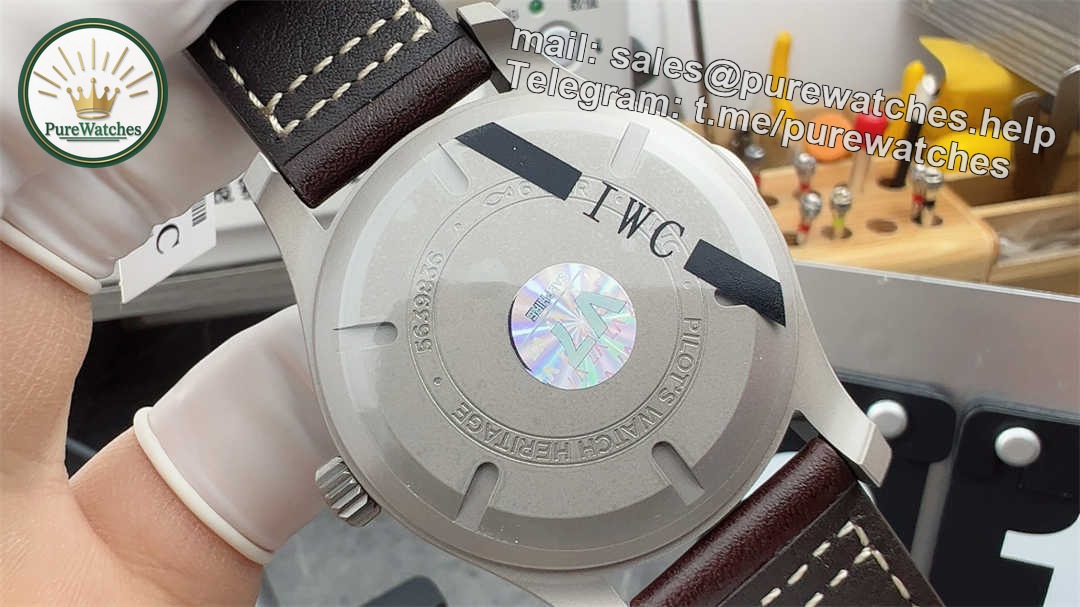 V7 Mark 18 Titanium Replica Watch – Lightweight Pilot Design with Premium Finishing - Image 7