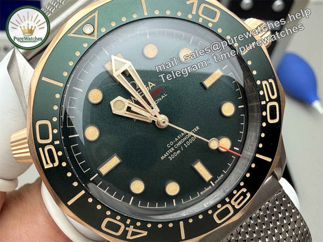 VS Factory Omega Seamaster Green Titanium – Full Titanium Case, Green Dial, 42mm Diver Watch - Image 4