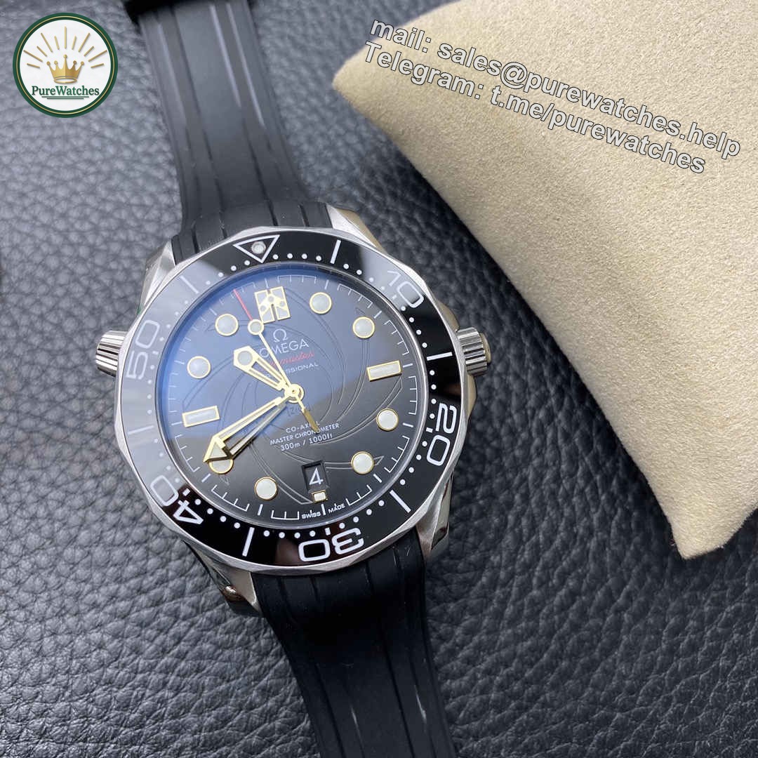 VSF Seamaster 300M 007 Replica – 42mm Stainless Steel James Bond Diver Watch - Image 2