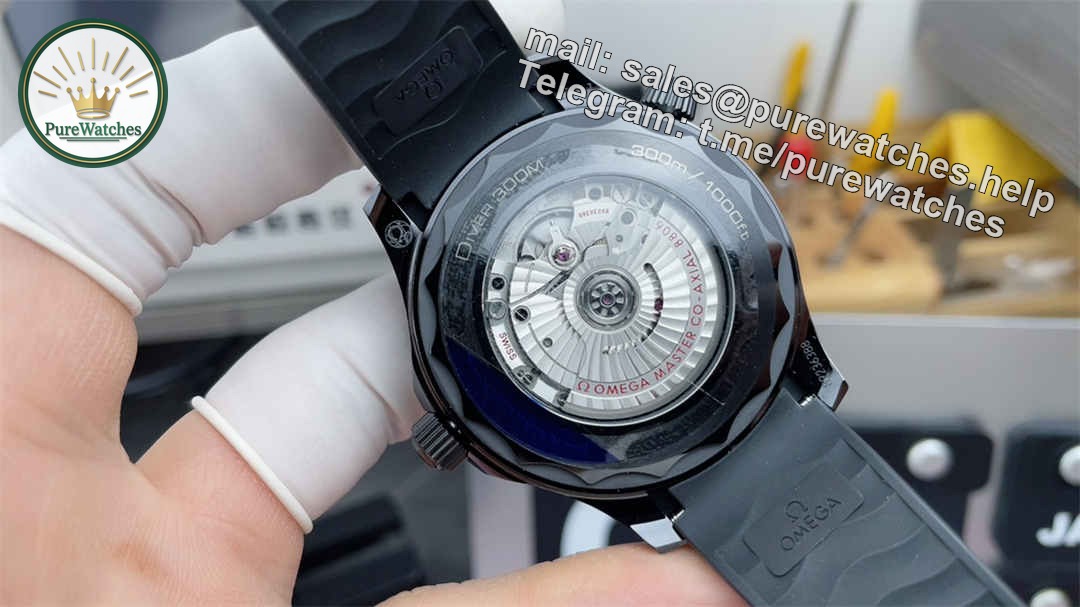 VSF Seamaster 300M Black Ceramic Replica – 43.5mm Full Black Diver Watch - Image 6
