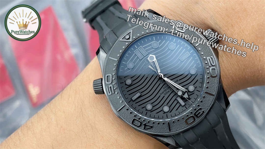 VSF Seamaster 300M Black Ceramic Replica – 43.5mm Full Black Diver Watch - Image 8