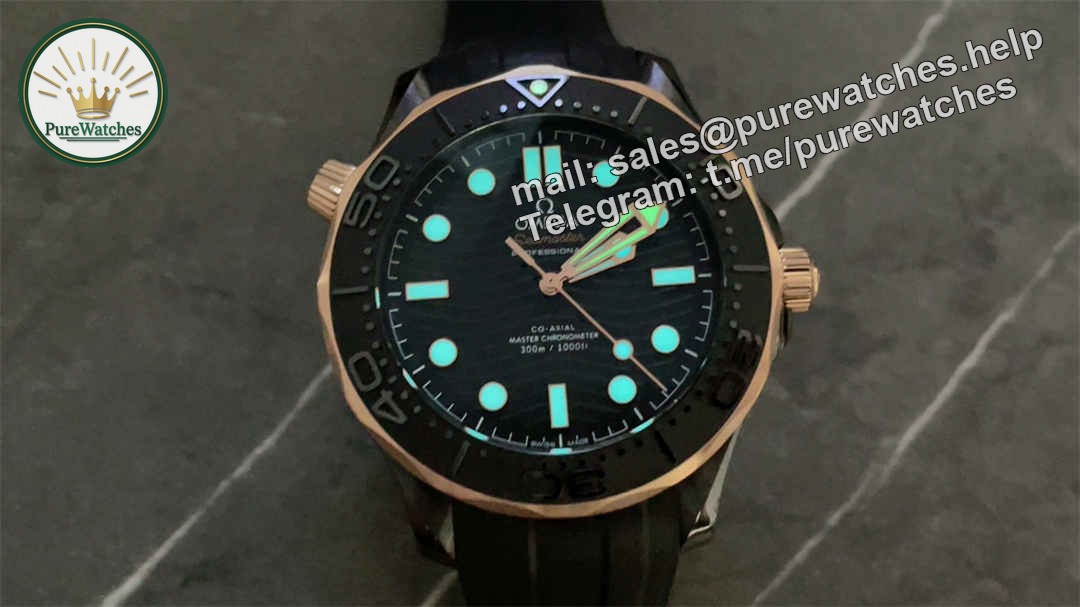 VSF Seamaster 300M Black & Rose Gold Replica – 43.5mm Diver Watch with Black Dial - Image 2