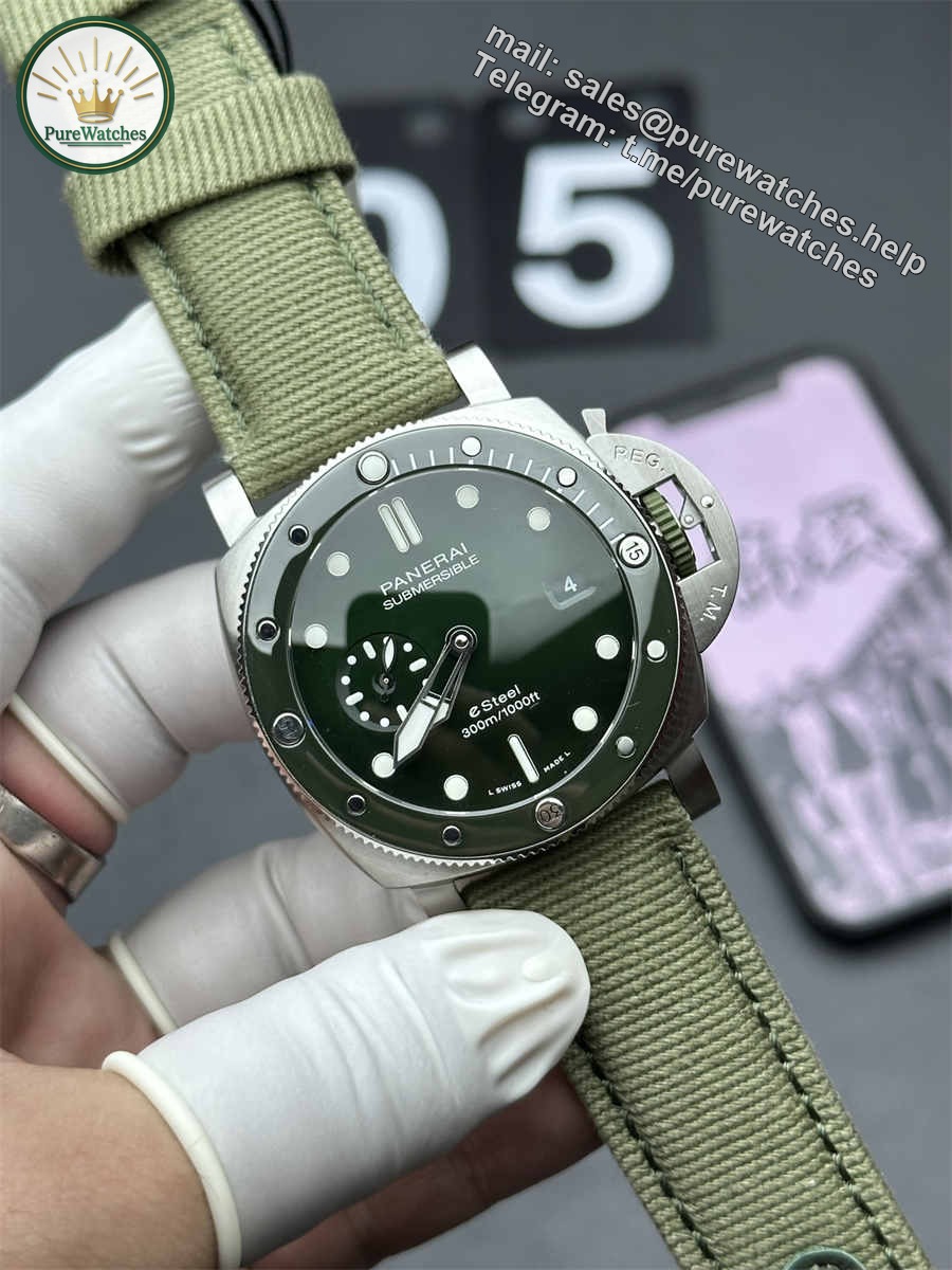 VSF Watches Panerai PAM1287 – 44mm Submersible eSteel Super Clone with Green Dial & P.900 Movement - Image 2