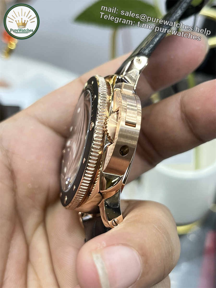 VSF Watches Panerai PAM974 – 42mm GoldTech Luminor Super Clone with P.900 Automatic Movement - Image 6